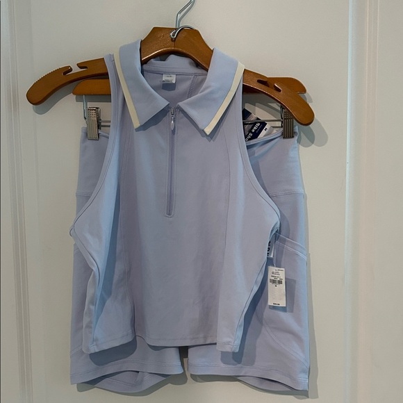 Old Navy athletic set - Picture 1 of 14